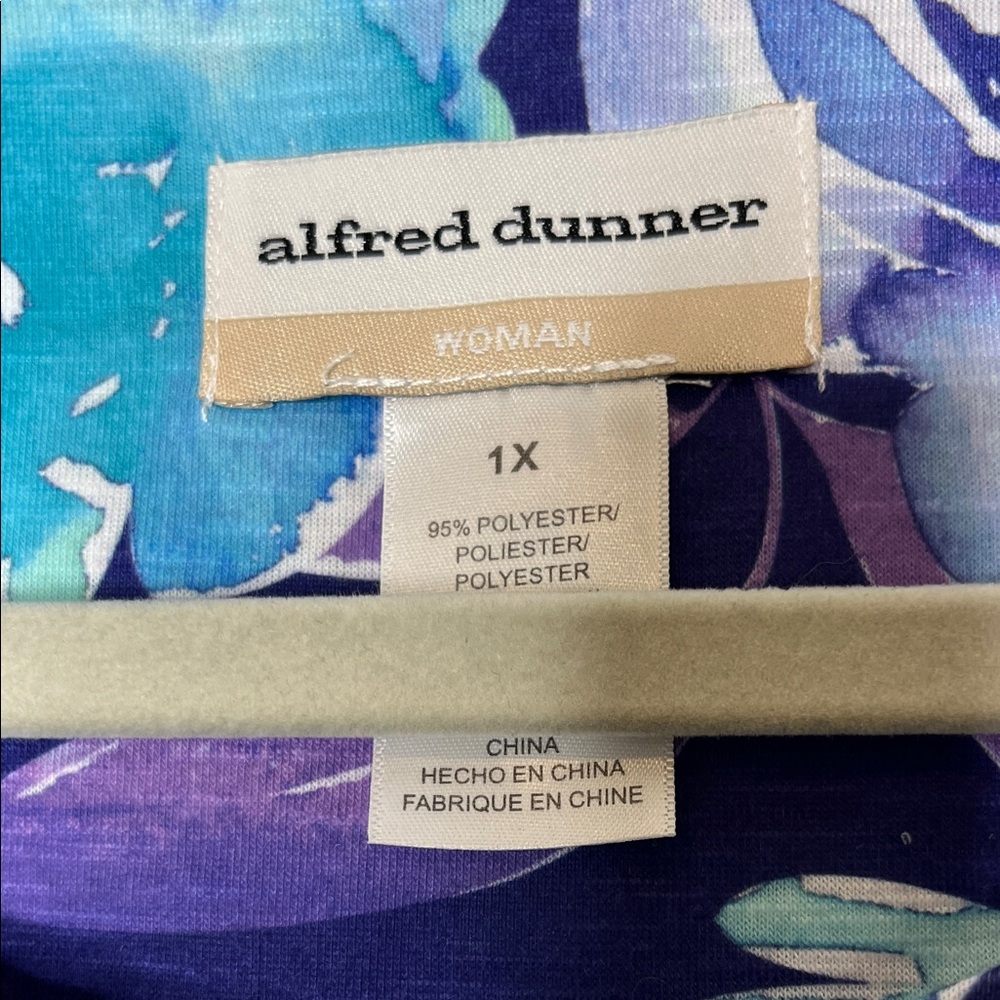 Alfred Dunner Multicolor Floral Short Sleeve Tee - Picture 2 of 8